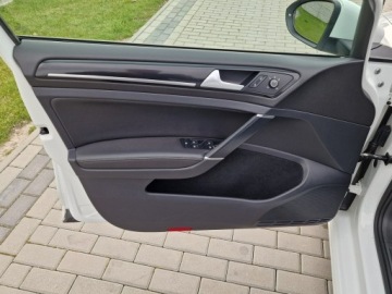 Volkswagen Golf VII Hatchback 3d 2.0 TDI BlueMotion Technology 150KM 2016 Volkswagen Golf 2.0tdi R Line Bixenon Skóra Navi, zdjęcie 16