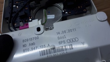 A4 B8 LAMPA POLSTROVÁNÍ PŘEDNÍ 8T0947135A SLINE A5