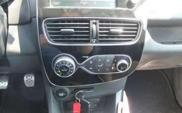 Renault Clio IV Hatchback 5d Facelifting 1.2 Energy TCe 118KM 2016 Renault Clio 1.2 Benzyna 118KM, zdjęcie 17