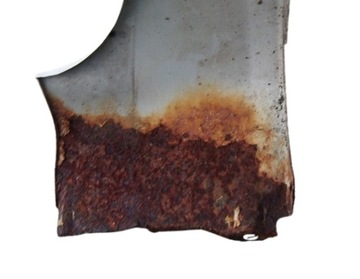 BLATNÍK LEVÝ PŘEDNÍ MITSUBISHI COLT VI Z30 BÍLÝ