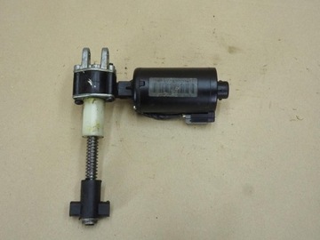 MOTOREK REGULACE SEDADLA ŘIDIČE LEVÝ PŘEDNÍ JAGUAR S-TYPE 99-04 EVROPA