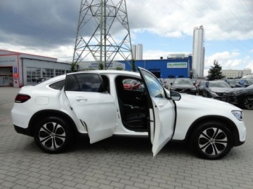 Mercedes GLC C253 Coupe Facelifting 2.0 220d 194KM 2022 Mercedes-Benz GLC GLC Coupe Lift Navi Full Led Skora 4 Matic Alu 18 Kamera, zdjęcie 12