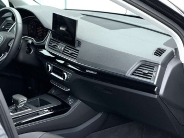 Audi Q5 II SUV Facelifting 2.0 40 TFSI MHEV 204KM 2022 Audi Q5 Kamera cofania , Tempomat , Matrix 2.0 Benzyna 204KM, zdjęcie 13