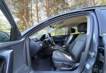 Volkswagen Passat B7 Variant 2.0 TDI CR DPF BlueMotion 140KM 2013 Volkswagen Passat Volkswagen Passat 2.0 TDI Highline DSG 2.0 Diesel 140KM, zdjęcie 13