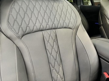 BMW X7 SUV Facelifting 3.0 40d 352KM 2025 BMW X7 xDrive40d Sport Suv 3.0 (352KM) 2025, zdjęcie 13