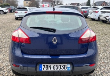 Renault Megane III 2012 Renault Megane 2012 r. 1.8 Diesel 130KM, zdjęcie 4