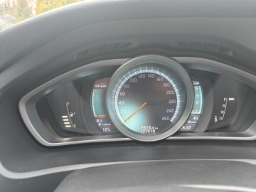 Volvo V40 II Hatchback Facelifting 2.0 D3 150KM 2016 volvo v40 Salon POLSKA, zdjęcie 6