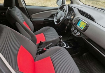 Toyota Yaris III Hatchback 5d Facelifting 1.33 Dual VVT-i 99KM 2014 Toyota Yaris Toyota Yaris 1.3 Benzyna 99KM, zdjęcie 13
