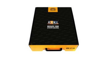 ADBL GIFT BOX 4x0,5l ZESTAW 4 SZTUK CHEMII SAMOCHODOWEJ IDEALNE NA PREZENT