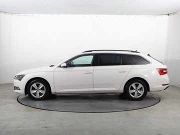 Skoda Superb III Kombi 2.0 TDI 150KM 2016 Skoda Superb 2.0 TDI, Salon Polska, Xenon, zdjęcie 2