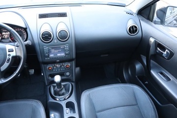 Nissan Qashqai I Crossover Facelifting  1.6 117KM 2013 Nissan Qashqai+2 1.6 i, 7 miejsc, Skóra, Navi, zdjęcie 7