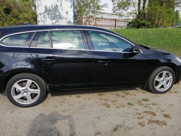 Volvo V60 I Kombi 1.6 DRIVe 115KM 2012 Volvo V60 I 1.6 D2 1,6 bezwypadkowy, niski przebieg, zdjęcie 9
