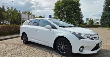 Toyota Avensis III Wagon Facelifting 2.0 D-4D 124KM 2015 Toyota Avensis SALON Navi, KAMERA przebieg wpisuje na fakturzeOrg.lakier1w, zdjęcie 4