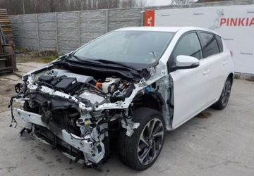 Toyota Auris II 2018 Toyota Auris Okazja 1.8 Hybryda 100KM, zdjęcie 8