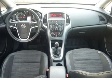 Opel Astra J Sedan 1.4 Turbo ECOTEC 140KM 2017 Opel Astra Opel Astra IV 1.4 T Business 1.4 BenzynaLPG 140KM, zdjęcie 14