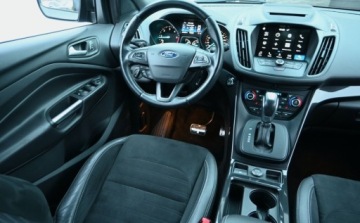 Ford Kuga II SUV Facelifting 2.0 TDCi 150KM 2017 Ford Kuga 2,0 TDCI 150 KM AWD ST-LINE BI-Xenon Nawigacja 2.0 Diesel 150KM, zdjęcie 18