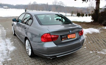 BMW Seria 3 E90-91-92-93 Limuzyna E90 320i 170KM 2009 BMW Seria 3 2.0 i Klimatyzacja automatyczna Podgrzewane fotele 1 rok gw, zdjęcie 6