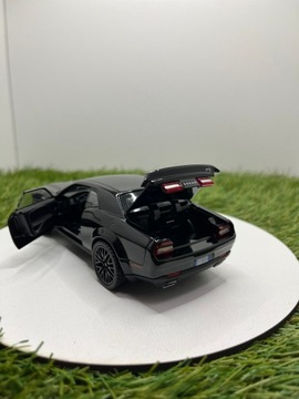 Dodge Challenger Hellcat Car Model 1/32 Коллекционер.