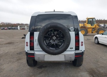Land Rover Defender IV (L663) 90 2.0 i4P 300KM 2023 Land Rover Defender 2023r., 110 S, 2L, od ubezpieczalni 2.0 Benzyna 300KM, zdjęcie 5