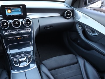 Mercedes Klasa C W205 Kabriolet Facelifting 1.5 200 184KM 2019 Mercedes C C 200 4MATIC, Salon Polska, 4X4, zdjęcie 7