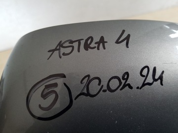 OPEL ASTRA 4 J POUZDRO ZRCÁTKO ZVEDÁK 583235-L2