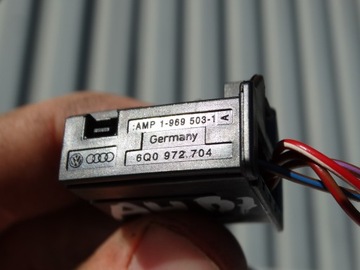 LAMPA OSVĚTLENÍ KABINY AUDI OE 8P0947111A