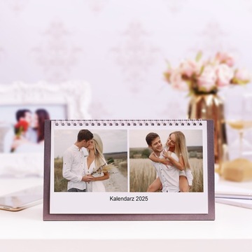 Конструктор фотокалендаря с фотографией на столе в подарок бабушкам и дедушкам