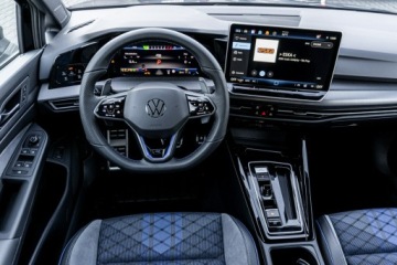 Volkswagen Golf VIII R Facelifting 2.0 TSI 333KM 2025 Volkswagen Golf Variant R 2.0 TSI 4Motion 333 KM, zdjęcie 18