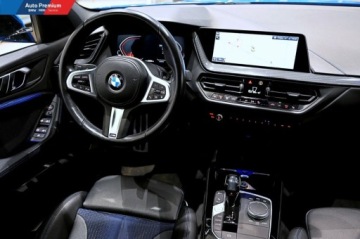 BMW Seria 1 F40 2021 BMW Seria 1 118iM Kierownica SkorzanaFotel SportowyReflektor LEDModel M Sp, zdjęcie 13