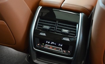 BMW X7 SUV M Facelifting 4.4 M60i 530KM 2025 BMW X7 Dostepne od reki RABAT 20 BMW Bonkowscy Wroclaw 4.4 Benzyna, zdjęcie 17