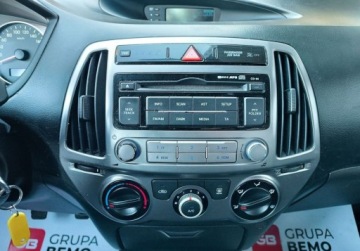 Hyundai i20 I Hatchback 5d Facelifting 1.2 DOHC 85KM 2013 Hyundai i20 1.2 benzyna 85KM Classic Klima Faktura VAT-Marza 1.2 Benzyna, zdjęcie 11