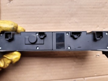 MERCEDES SLK 171 PANEL SVĚTEL VÝSTRÁŽNÝCH