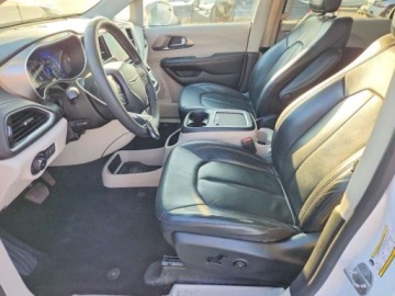 Chrysler Pacifica II 2022 Chrysler Pacifica Touring L 2022 3.6 Benzyna 287KM, zdjęcie 7