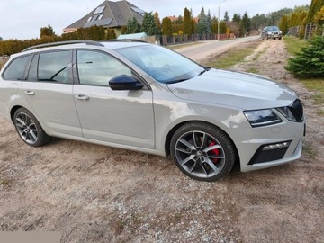 Skoda Octavia III RS Kombi Facelifting 2.0 TDI 184KM 2019 Skoda Octavia 2.0 TDI RS DSG 184KM 2019r bezwypadkowe, zdjęcie 4