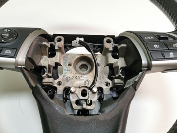 MITSUBISHI OUTLANDER 2013 VOLANT