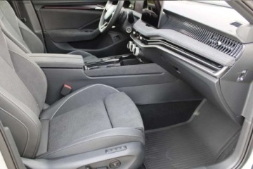 Skoda Superb IV Kombi Plug-in 1.5 TSI iV Plug-In 204KM 2026 Skoda Superb Sportline 1,5 TSI PHEV(268 KM) Duzy Rabat Dowolna Konfigura, zdjęcie 13