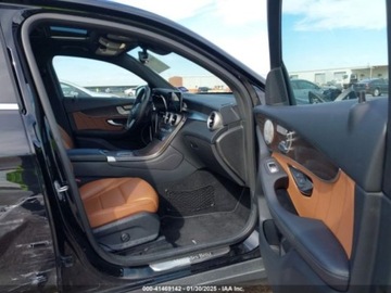 Mercedes GLC C253 2020 Mercedes-Benz GLC 2020 MERCEDES-BENZ GLC 300 COUPE 4MATIC 2.0 Benzyna 255KM, zdjęcie 13
