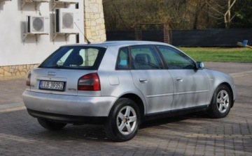 Audi A3 8L Hatchback 1.9 TDI PD 100KM 2001 Audi A3 Sportback 2001r, 1.9 TDI 110KM, ISOFIX, Klima, Sprawny, Dobrze utr, zdjęcie 2