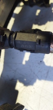 BOSCH VSTŘIKOVACÍ TRYSKA BENZÍN FIAT GRANDE PUNTO 1,4 07-