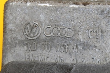 ИЗБИРАТЕЛЬ ПЕРЕДАЧ PASSAT B6 A3 8P 1.6B 1K0711061A