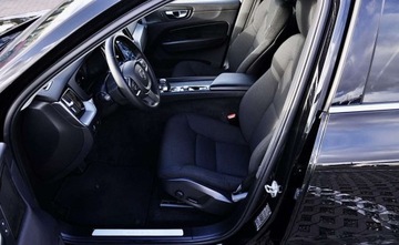 Volvo XC60 II 2021 Volvo XC 60 Volvo XC 60 B4 B Geartronic Momentum Pro 2.0 Benzyna 197KM, zdjęcie 19