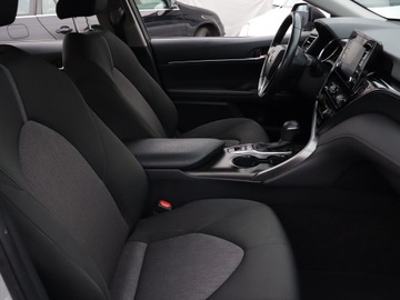 Toyota Camry IX Sedan 2.5 Hybrid Dynamic Force 218KM 2021 Toyota Camry 2.5 Hybrid, Salon Polska, zdjęcie 8