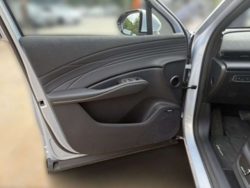 Omoda 7 2025 Omoda 7 Omoda 7 PHEV Moonlight silver, czarny srodek 1.5 Hybryda Plug-in, zdjęcie 1