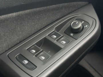 Volkswagen Golf VIII Hatchback 1.5 TSI EVO 150KM 2023 Volkswagen Golf 1.5 TSI Life, Manual, FV23, Gwarancja, 1 wlasciciel 1.5, zdjęcie 29