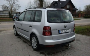Volkswagen Touran I 1.9 TDI 105KM 2007 Volkswagen Touran 1.9TDI 2007r Lift Klimatronik Hak 1.9 Diesel 105KM, zdjęcie 3