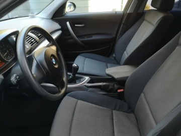 BMW Seria 1 E81/E87 Hatchback 5d E87 2.0 118i 129KM 2005 BMW 118 2.0 16v 130KM # Klimatronik # Isofix # ALU, zdjęcie 21