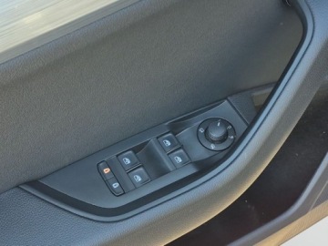 Skoda Superb III Kombi Facelifting 2.0 TDI SCR 150KM 2022 Skoda Superb Faktura VATEl.klapaACCDSGNavi 2.0 Diesel 150KM, zdjęcie 8