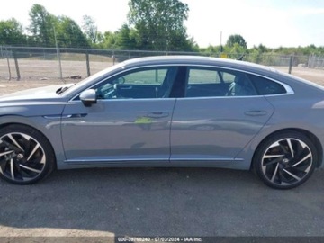 Volkswagen Arteon 2023 Volkswagen Arteon 2023r, 2.0T, R-Line, 4x4 2.0 Benzyna 300KM, zdjęcie 4