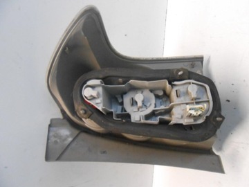 SVĚTLO LEVÝ ZADNÍ TOYOTA COROLLA VERSO #