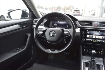 Skoda Superb III Liftback Facelifting 2.0 TDI SCR 200KM 2022 Skoda Superb SalonPL 2.0TDI 200KM DSG Ambition Czujniki El.Bagaznik Smartl, zdjęcie 9